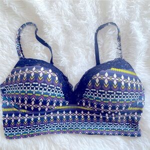 Victoria’s Secret Padded No Wire pullover bra 32D